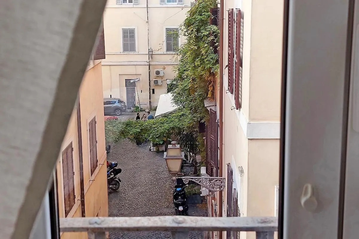 Colosseum Apartment Renovated Via Frangipane Rome Italy